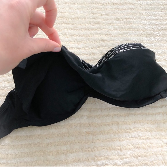 Xhilaration flounce bandeau bikini top - Picture 4 of 8